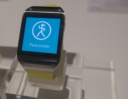 Kiểm tra tốc độ chạy của người dùng khi đang tập thể thao.