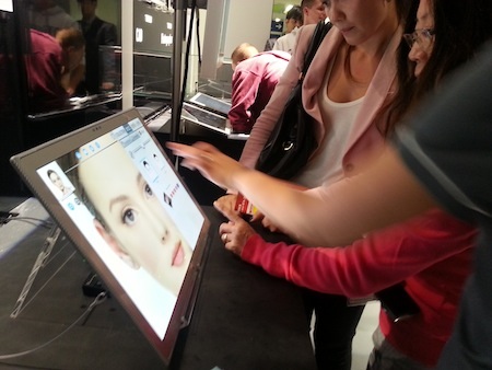 Toughpad 4K, chiếc máy tính bảng với màn hình 4K đầu tiên trên thế giới (Ảnh: Khôi Linh)