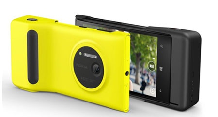 Lumia 1020 và chiếc vỏ máy Camera Grip