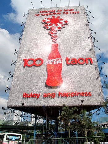 Billboard Coca-Cola – Khi nghệ thuật song hành cùng quảng cáo - 2 Billboard Coca-Cola – Khi nghệ thuật song hành cùng quảng cáo