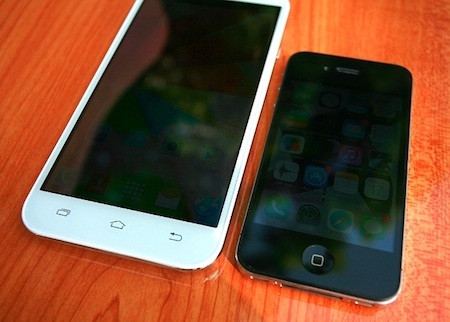 “Đập hộp” phablet đầu tiên của FPT - FPT HD V - 3 Normal