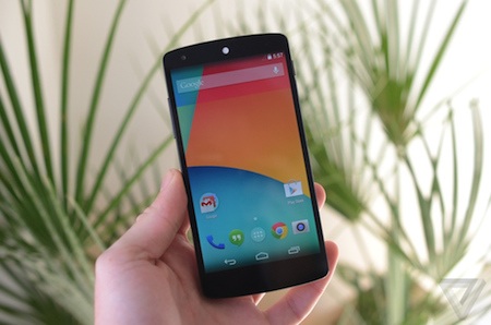 LG Nexus 5 ra mắt với cấu hình “khủng”, chạy Android 4.4 KitKat - 1 Nexus 5 được trang bị màn hình 4,95 inch với độ phân giải Full HD.