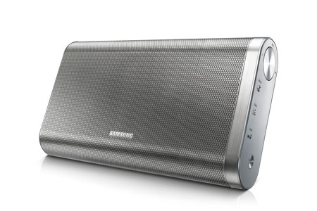 Hỏi, đáp cách chọn dàn âm thanh phù hợp - 5 Loa di động Samsung DA-F61 có thể nghe nhạc liên tục đến 12 giờ sau mỗi lần sạc đầy