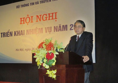 “MobiFone tăng trưởng không đáng kể trong năm 2013” - 1 Ông Trần Mạnh Hùng, Tổng Giám đốc Tập đoàn Bưu chính Viễn thông Việt Nam (VNPT).