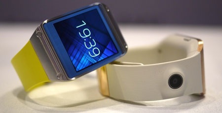 Đồng hồ Galaxy Gear 2 màn hình cong sẽ ra mắt tại MWC 2014 - 1 Đồng hồ Galaxy Gear 2 sẽ được ra mắt cùng Galaxy S5 tại MWC 2014.
