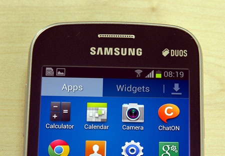 Cận cảnh điện thoại Galaxy Trend Lite giá rẻ tại Việt Nam - 4 Máy sử dụng hệ điều hành Android 4.1 Jelly Bean và giao diện TouchWiz quen thuộc.