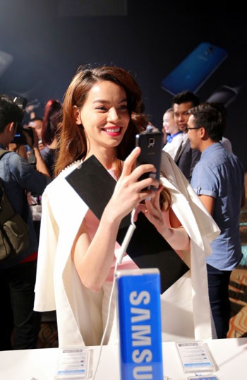 Màn chào sân ấn tượng của Galaxy S5 tại Việt Nam - 2 Màn chào sân ấn tượng của Galaxy S5 tại Việt Nam