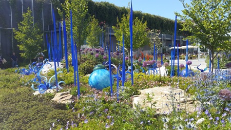 Thăm vườn thuỷ tinh Chihuly độc nhất vô nhị trên đất Mỹ - 13 MỗiĠkhu vườn được thiết kế theo từng chủ đề và các màu sắc khác nhau.