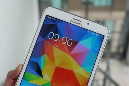 Galaxy Tab 4 8.0” cân bằng giữa giải trí và công việc