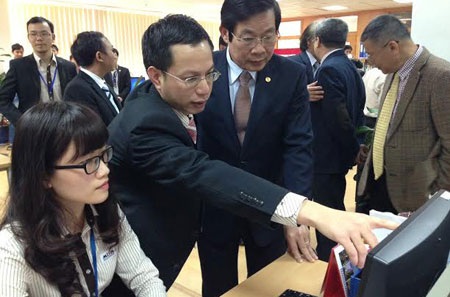 Ông Nguyễn Xuân Hoàng (TGĐ Misa) tiếp Bộ trưởng Bộ TT&TT Nguyễn Bắc Son.