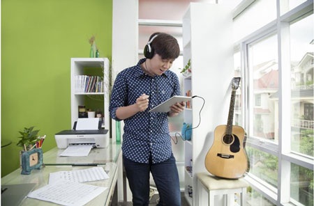 Âm nhạc của tôi là nhặt nhạnh lòng mình - 2 Anh có nghĩ mình sẽ bị
“già đi” vì chuyện này không?