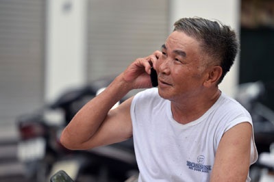 Giảm cước di động: Có cần bảo vệ nhà mạng? - 1 Lạ lùng bán dưới giá
thành