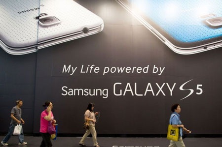 Apple và Samsung bất ngờ ngừng chiến.