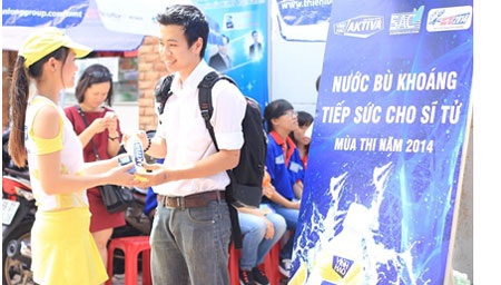 Sĩ tử dễ mệt mỏi vì mất nước, mất khoáng trong mùa thi - 3 Những chai nước khoáng Vĩnh Hảo Aktiva sẽ giúp các bạn “Bù
khoáng – Tăng điểm” trong kỳ thi đợt 2