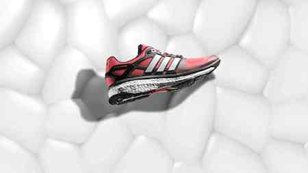 Energy Boost tiếp tục cuộc cách mạng chạy bộ - 3 Với phiên bản mới nhất của Energy Boost, adidas đã có những
cải tiến đáng kể trong thiết kế.