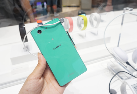 Những smartphone nổi bật bán ra thị trường trong tháng 10 - 2 Những smartphone bán ra thị trường trong tháng 10