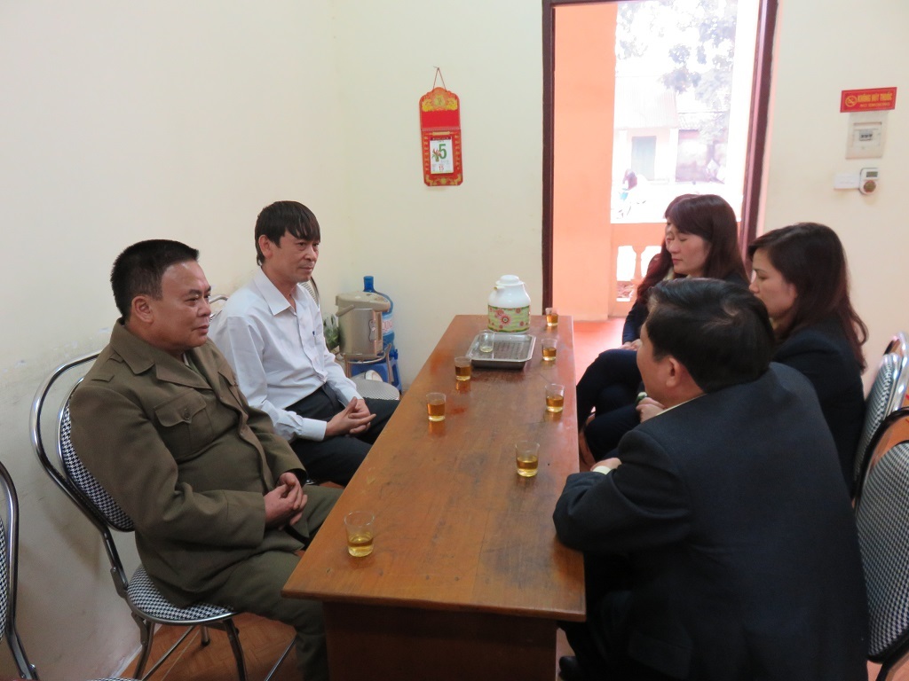 Quỹ từ thiện phụ nữ Cienco4 giúp đỡ gia đình chị Dung 20 triệu đồng