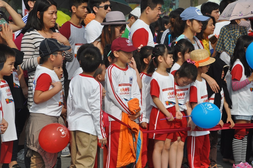 Phạm Oanh- Hương Hồng 