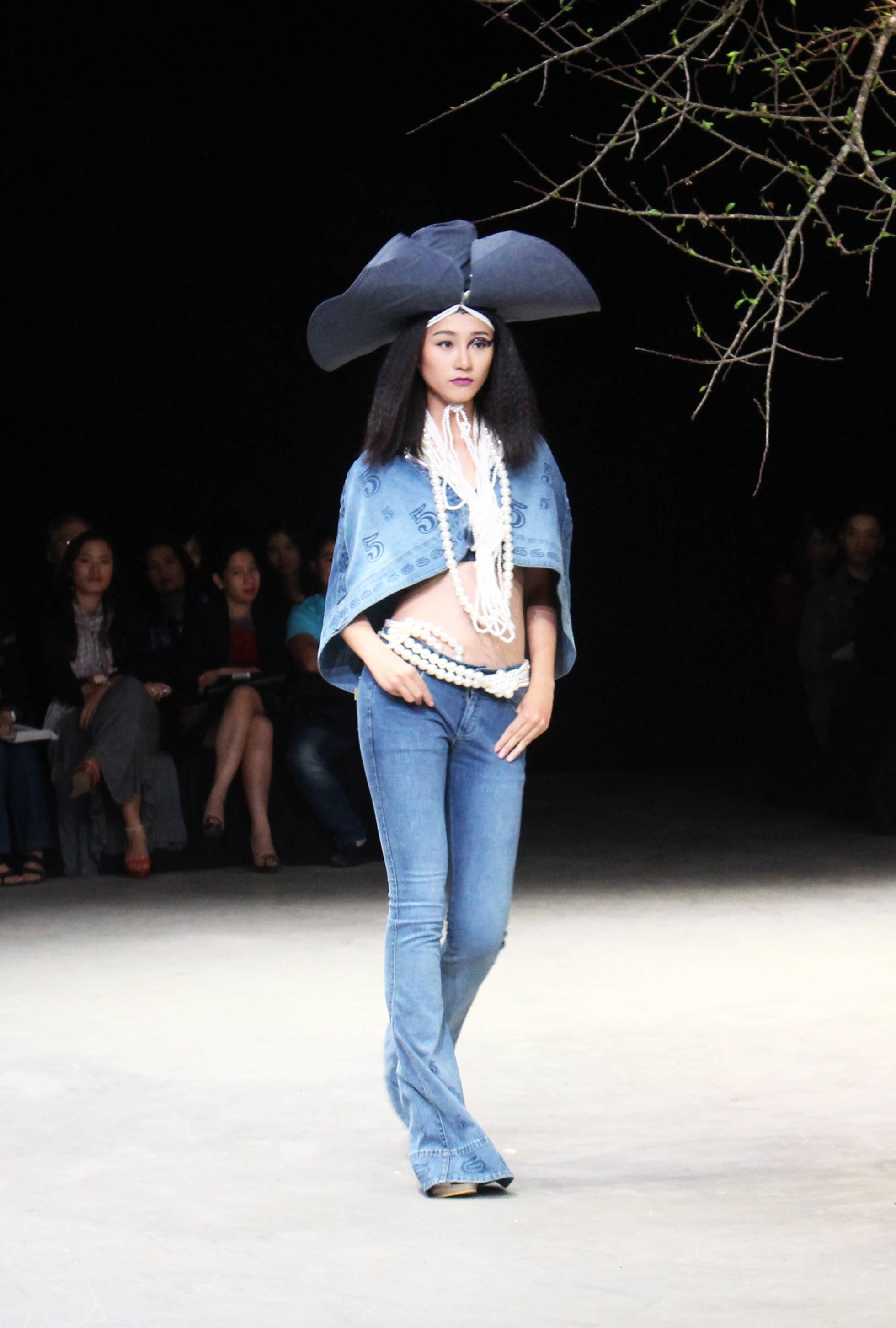 Số 5 ấn tượng trên trang phục cao cấp của GenViet Jeans - 7 Số 5 ấn tượng trên trang phục cao cấp của GenViet Jeans