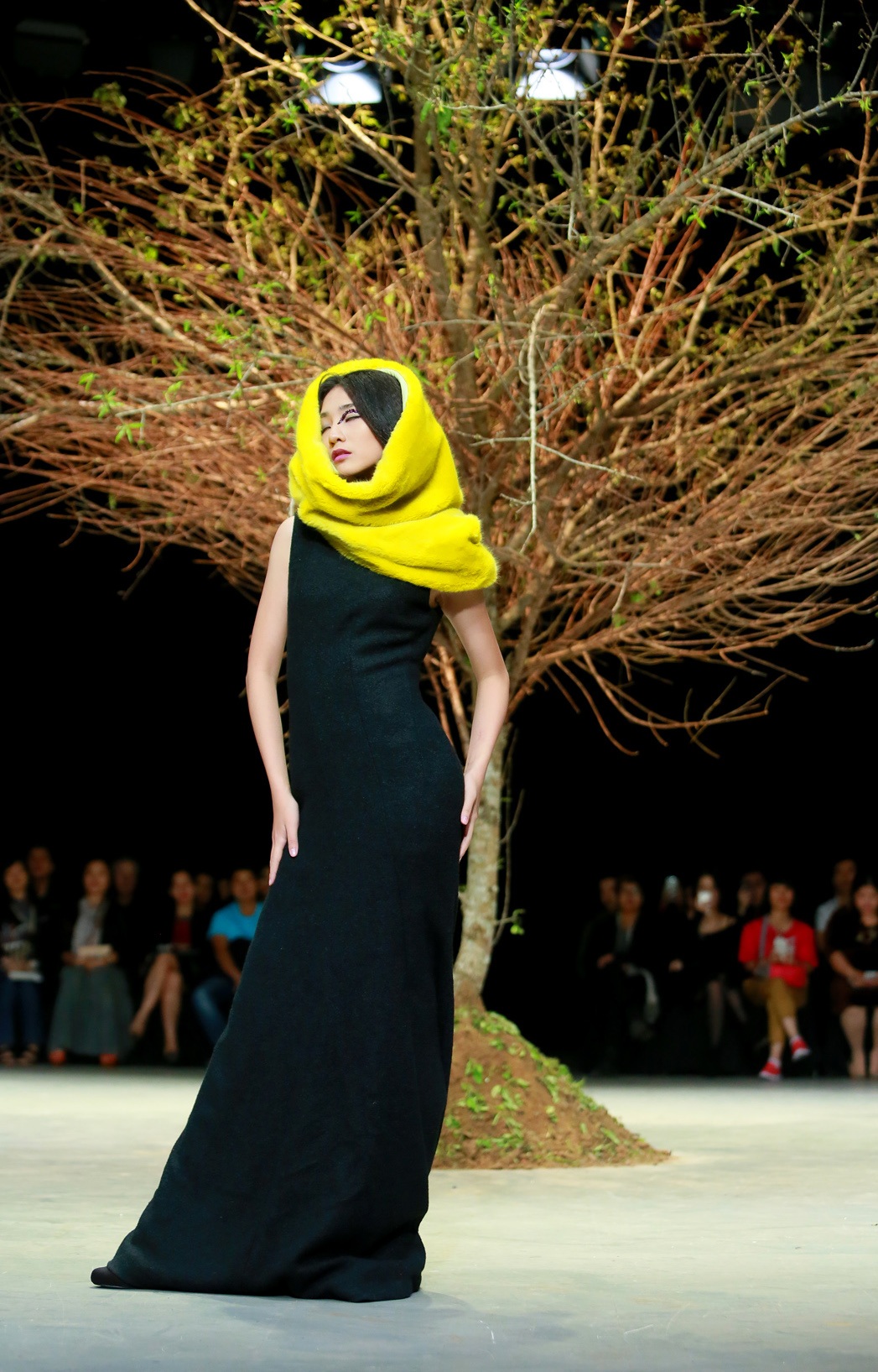 Nỗi nhớ mùa đông da diết trong đêm diễn Haute Couture - 16 P.O