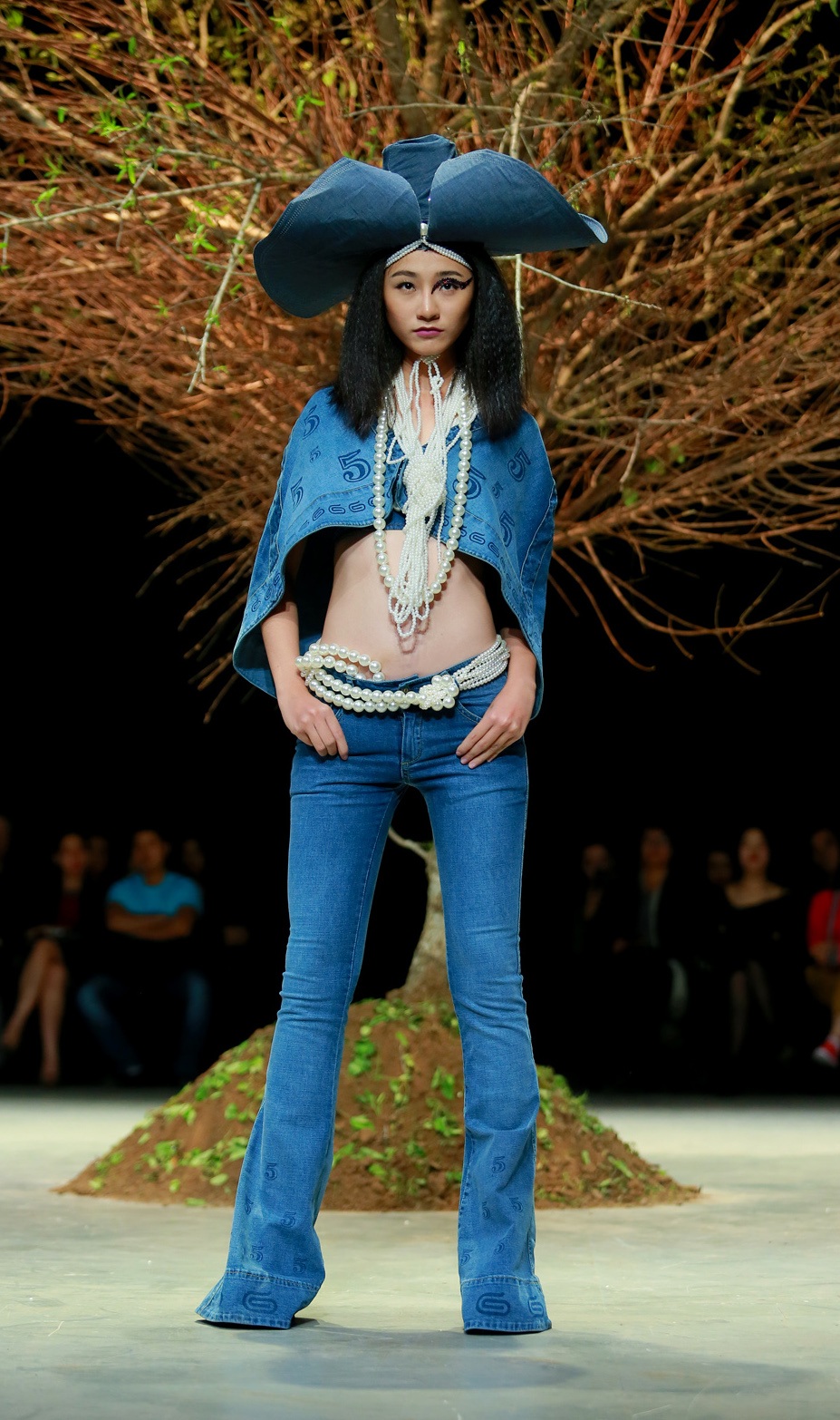Nỗi nhớ mùa đông da diết trong đêm diễn Haute Couture - 17 P.O
