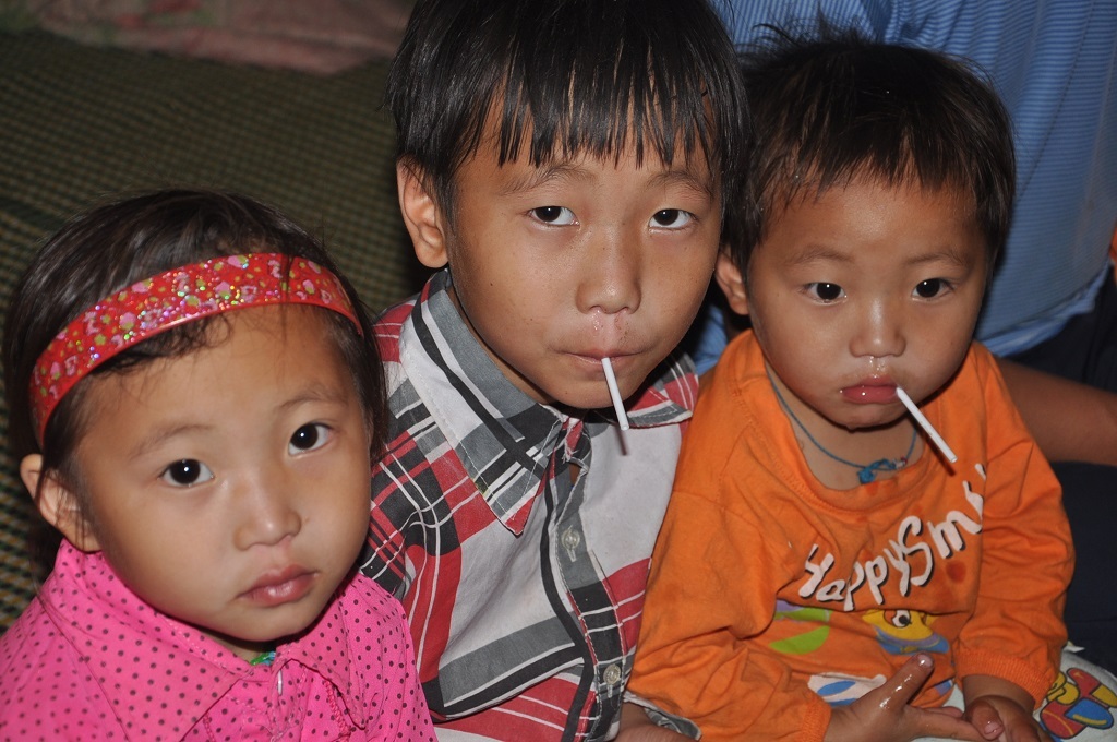 Tới đây các con sẽ được ở trong ngôi nhà mới được xây dựng từ sự giúp đỡ của bạn đọc Dân trí.