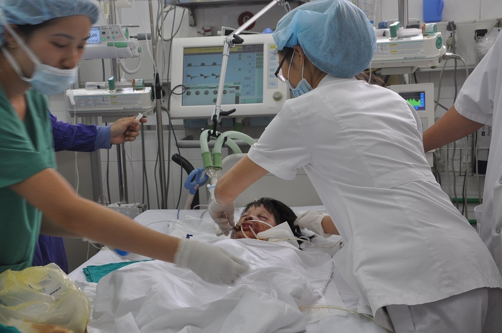 Liệu có cứu được con khi trong túi trống rỗng, không có tiền?