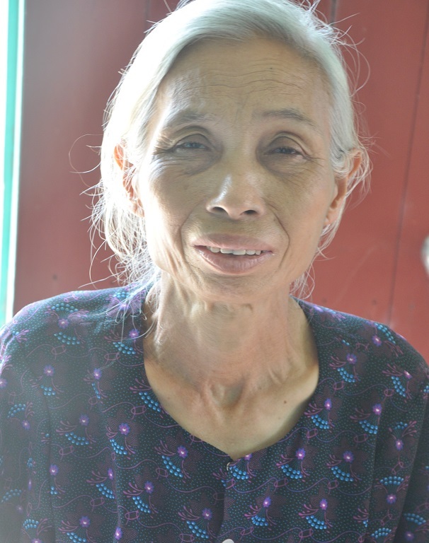 Bà Sự đau khổ của trước đây...