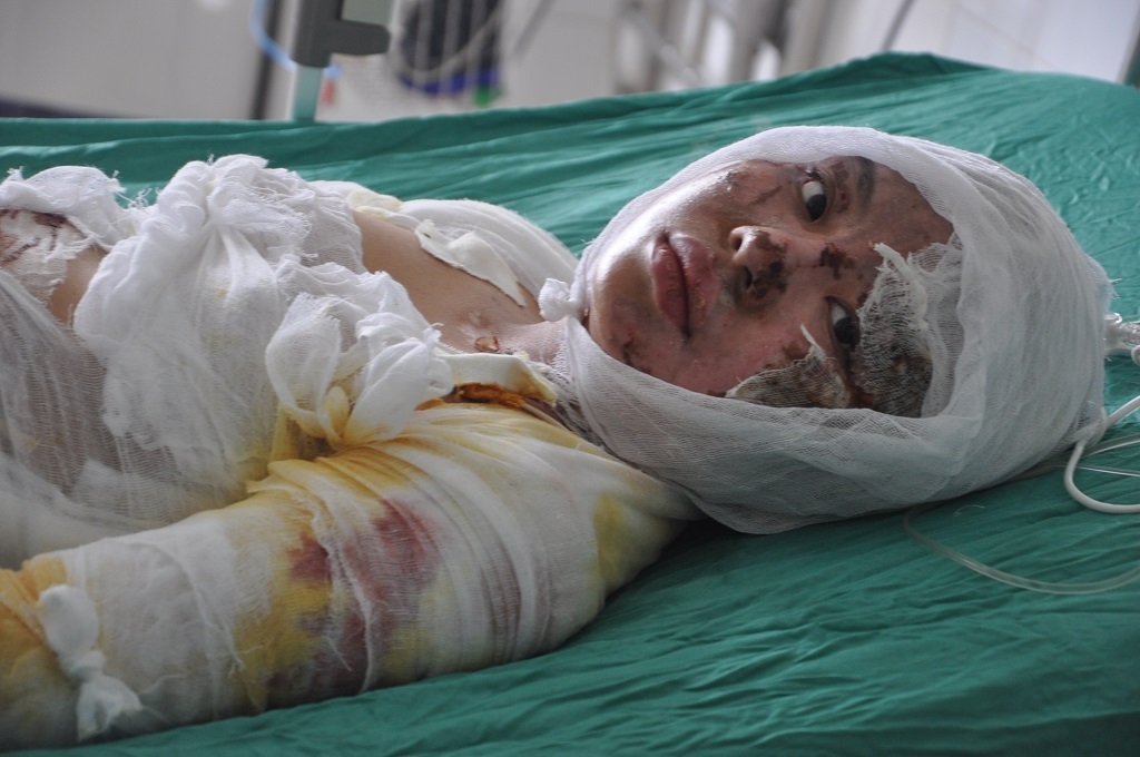 Linh Giang cũng đã tỉnh táo hơn.