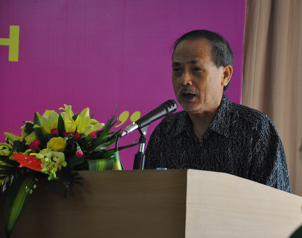 Nhà văn Y Phương.