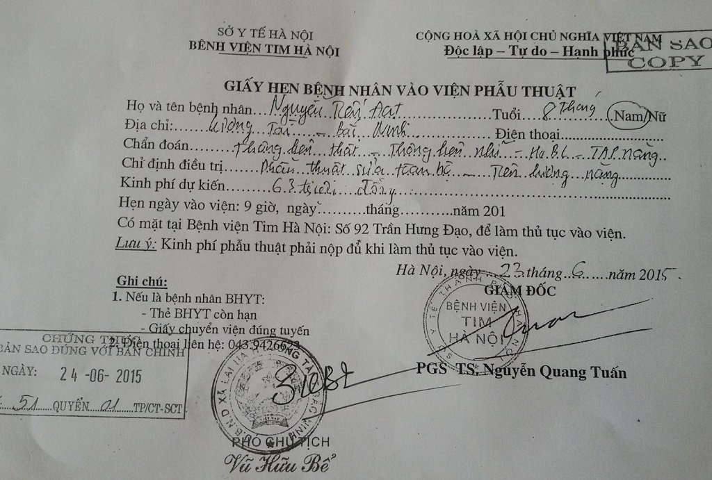 Giấy hẹn con lên phẫu thuật có từ lâu.