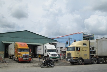 Thương lái tung tin đồn đóng cửa khẩu để hạ giá nông sản - 5 Hoạt động ở điểm tập kết khoai lang xuất khẩu vẫn diễn ra bình thường