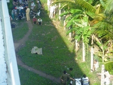 Nạn nhân bị hất văng xuống dạ cầu tử vong