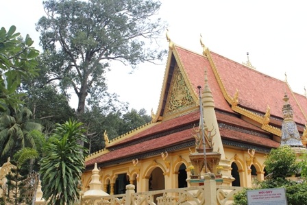 Nét cổ kính độc đáo của chùng Âng được xây dựng từ năm 990