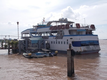 Tàu nhà hàng nổi Sài Gòn - Vĩnh Long bị đình chỉ hoạt động