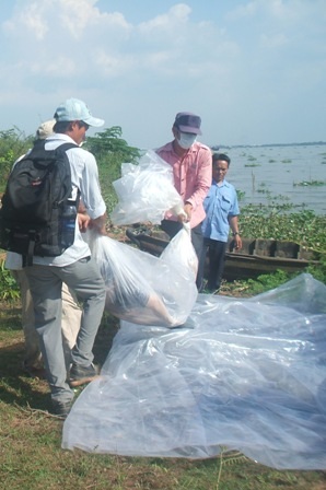 Vớt thi thể nạn nhân trong vụ nhảy cầu Cần Thơ tự vẫn