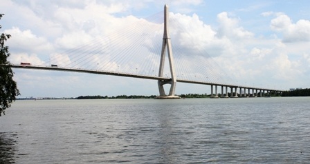 Cầu Cần Thơ sau khi khánh thành có nhiều người đến tự vẫn để giải quyết bế tắt