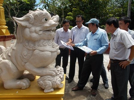 Linh vật lạ trong khu di tích được vận động di dời, tháo dỡ