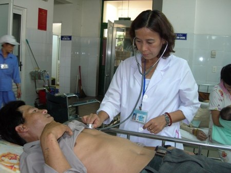 Đà Nẵng thành lập giải thưởng “Tỏa sáng blouse trắng”