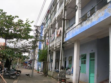 Thu hồi chung cư xã hội sang nhượng trái phép - 1