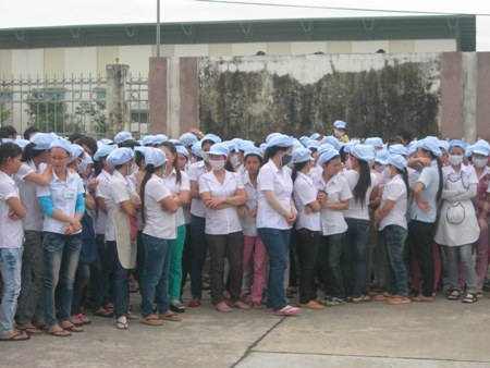 Hơn 3.000 công nhân mất việc - 1