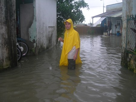 Diễn tập phòng tránh thiên tai cho dân vùng lụt bão - 1