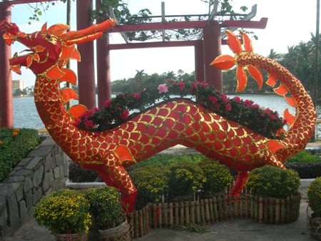 Ngắm ba con rồng "khủng" tại hội hoa xuân - 11