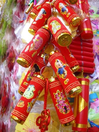 Rộn ràng hàng trang trí Tết - 3