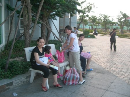 Đà Nẵng: Quá tải bệnh nhi vì nắng nóng như “đổ lửa”