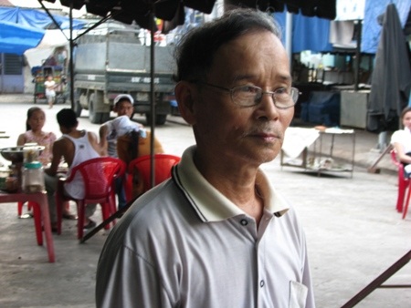 Ông Võ Thâu bàng hoàng khi nhận kết quả cả 5 người trong gia đình ông bị nhiễm dioxin