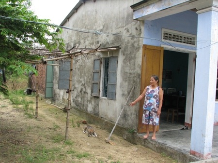 Nhà bà Cam đất còn rất rộng nhưng không thể tách thửa cho con