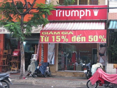 Phổ biến là giảm giá đến 50% 