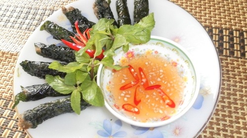 Ếch cuốn lá lốt