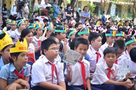 Các em học sinh tham gia Ngày hội ViOlympic.
